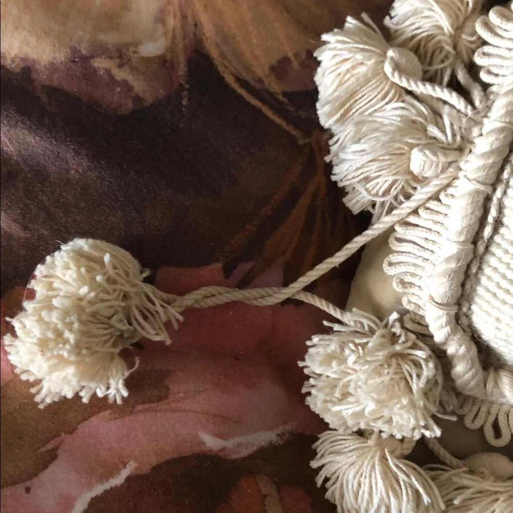 VINTAGE FLORAL THROW PILLOW W TASSELS • 24” x 20”